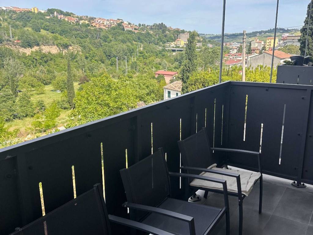 Appartamento a Teramo in Via Rischiera, 28 - Foto 5