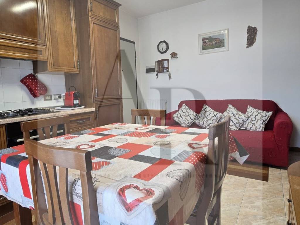 Appartamento a Santa maria di sala in Via Martiri della Libertà - Foto 2