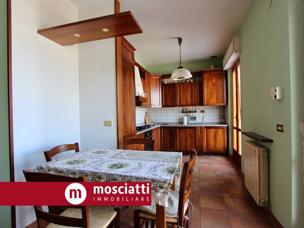 Appartamento a Matelica in Via Dante Alighieri, 5 - Foto 4