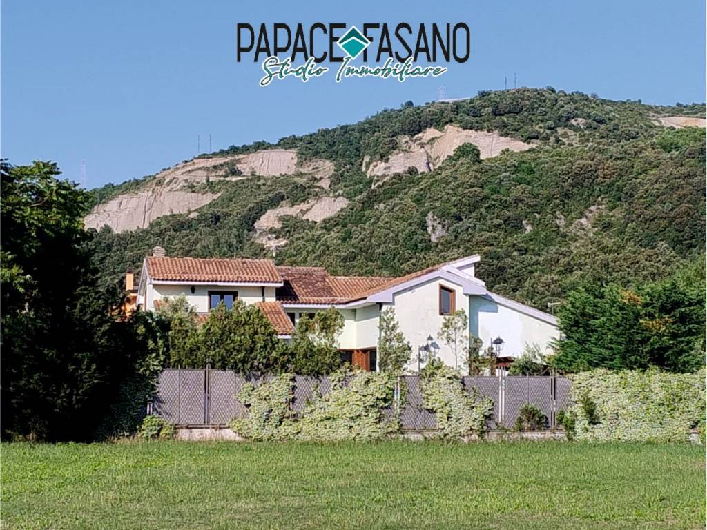 Villa a Battipaglia in Via Padova, 31 - Foto 2