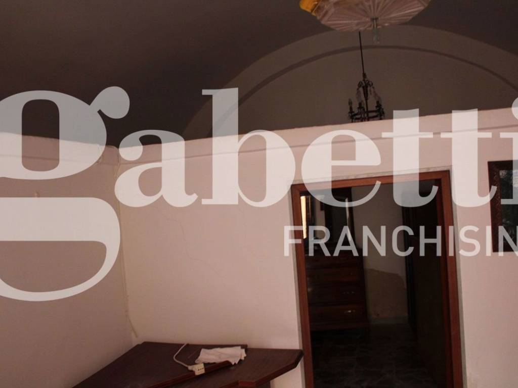 Casa indipendente a Canosa di puglia in via mario pagano, 18 - Foto 3