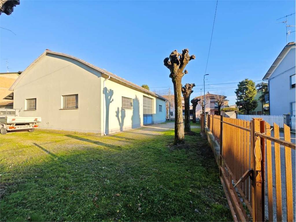 Casa indipendente a Correggio in g. di vittorio - Foto 4