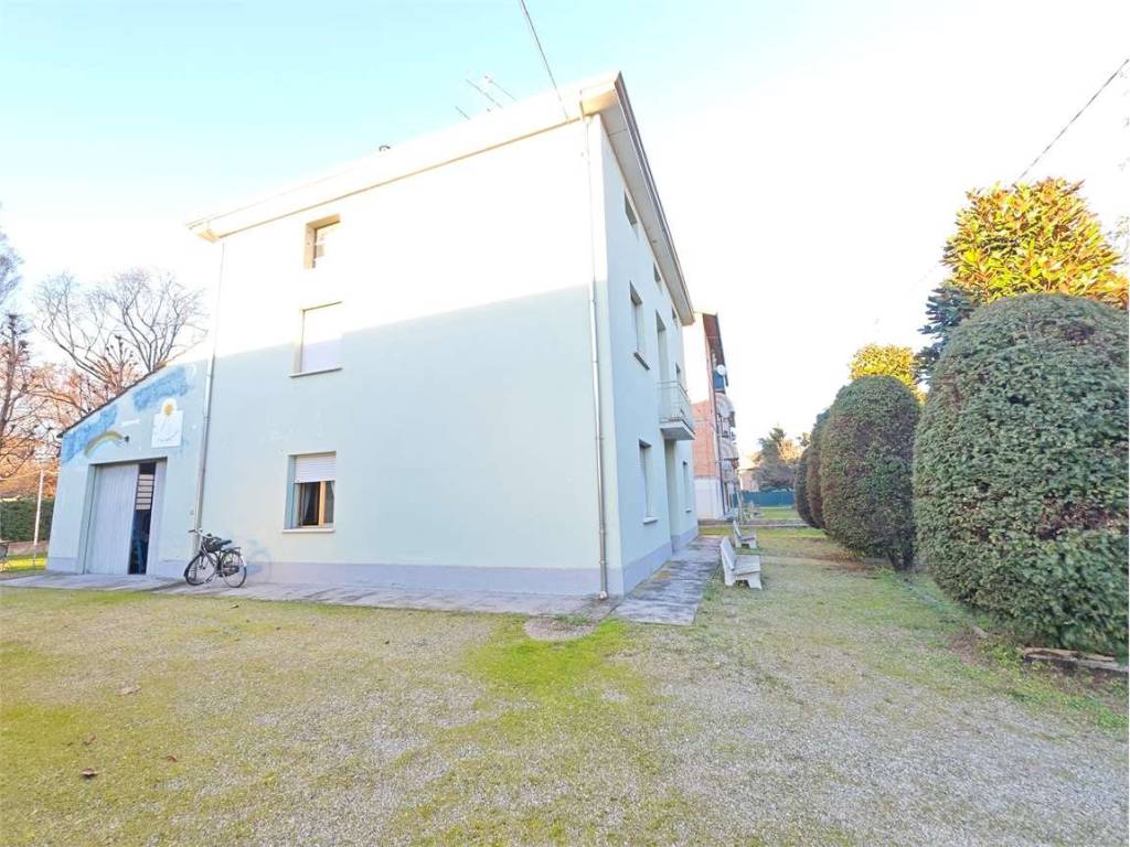 Casa indipendente a Correggio in g. di vittorio - Foto 5
