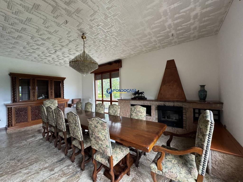 Villa a Molteno in Viale Achille Grandi, 36 - Foto 3