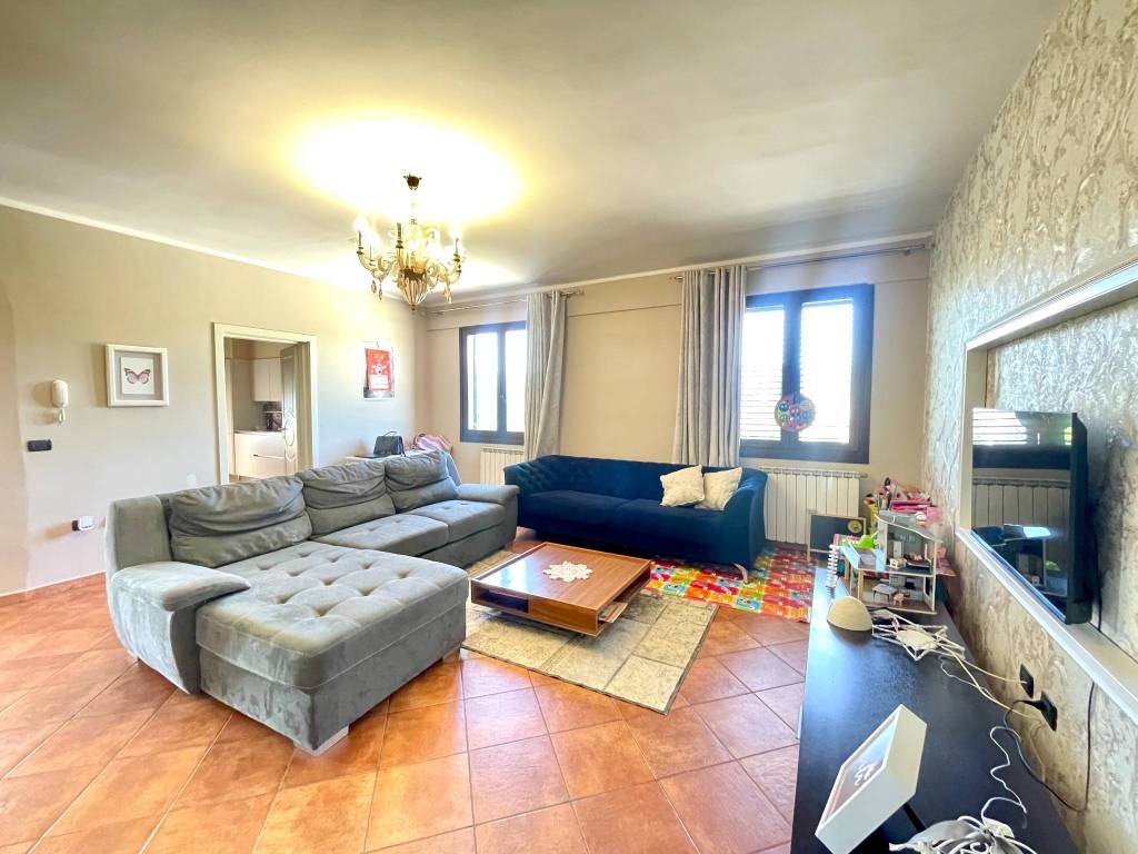 Appartamento a San giovanni valdarno in Via della Gruccia - Foto 3