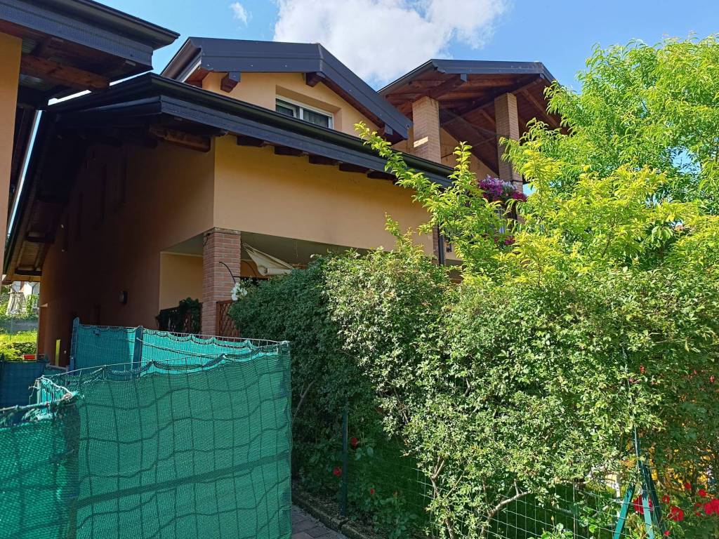 Casa indipendente a Azzate in Via 25 Aprile - Foto 3