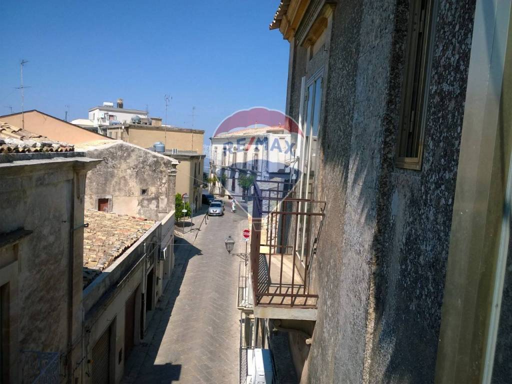 Casa indipendente a Chiaramonte gulfi in corso umberto - Foto 2