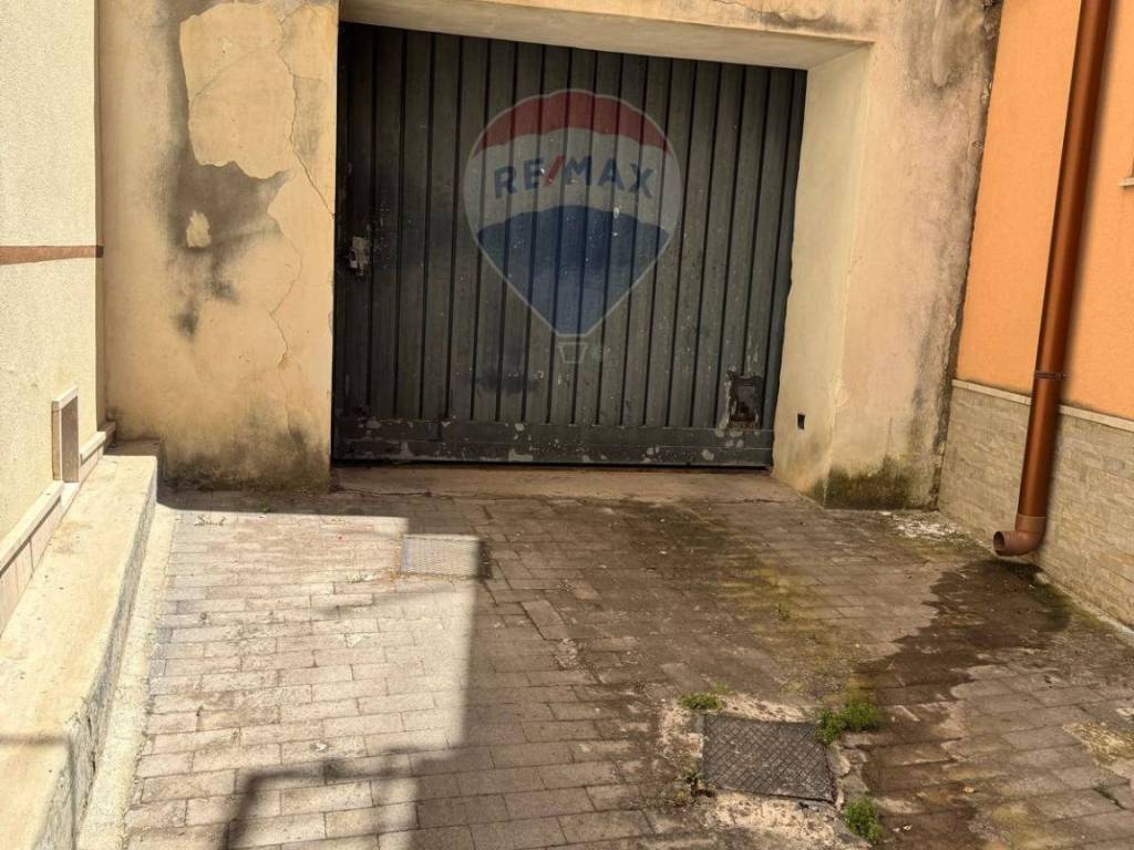 Box / garage a Melilli in Via Solferino, 1 - Foto 3