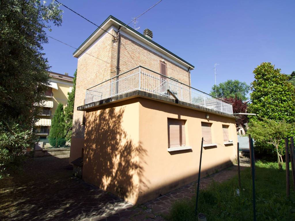 Villa a Reggio emilia in Via Giacomo Puccini - Foto 4