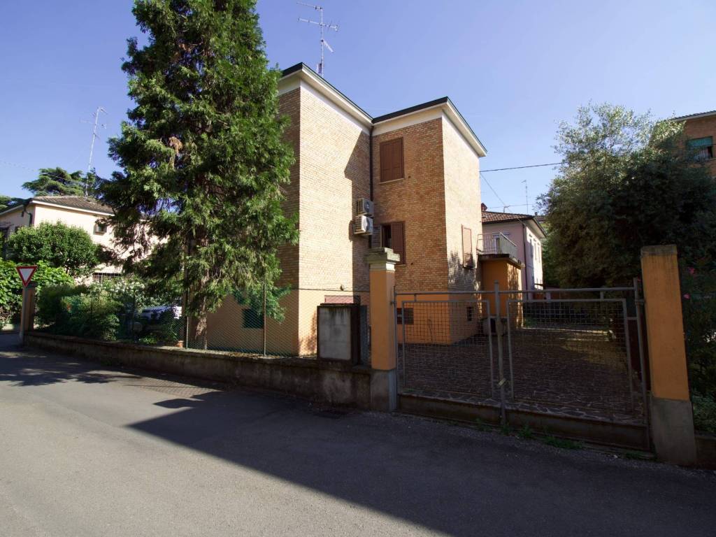Villa a Reggio emilia in Via Giacomo Puccini - Foto 5