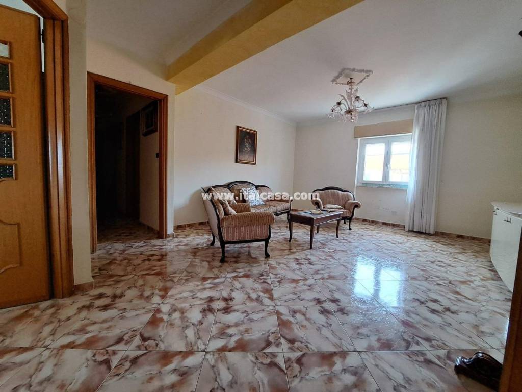Appartamento a Crotone in Via dei Goti - Foto 2