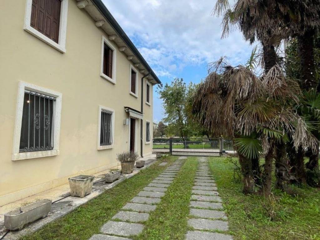 Villa a Minerbe in Via Santa Croce, 23 - Foto 2