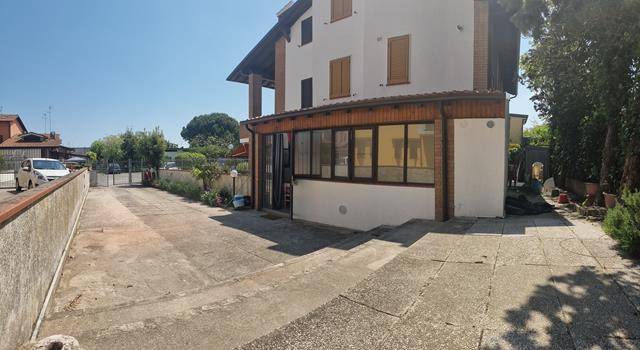 Villetta a schiera a Comacchio in Via Passo di Costalunga, 85 - Foto 3