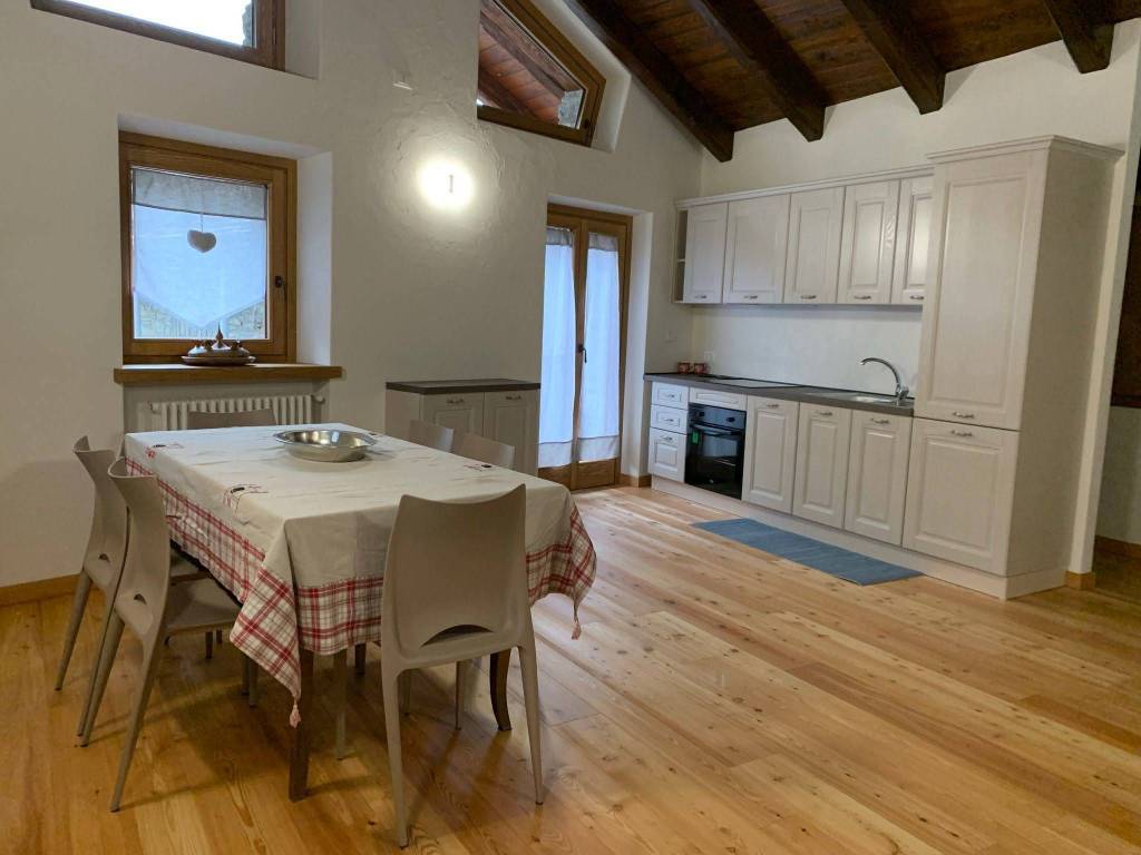 Villa a Arvier in Via Fournier, 22 - Foto 2