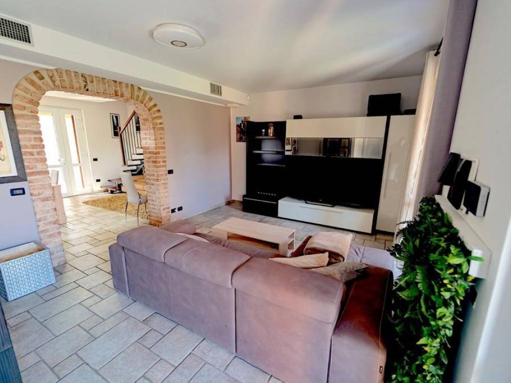 Villa a Peschiera del garda in Via Luigi Gonzaga, 4 - Foto 5