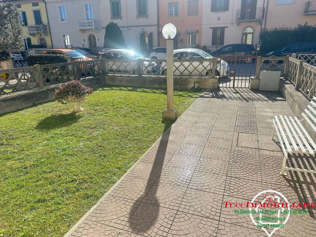 Villa a Pistoia in Via 4 Novembre, 33 - Foto 3