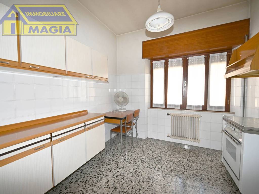 Casa indipendente a Castel di lama in Via Salaria, 246 - Foto 4