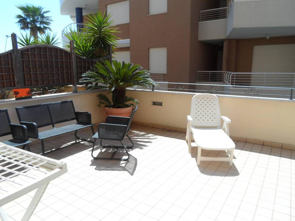 Appartamento a Alba adriatica in Lungomari Marconi - Foto 3