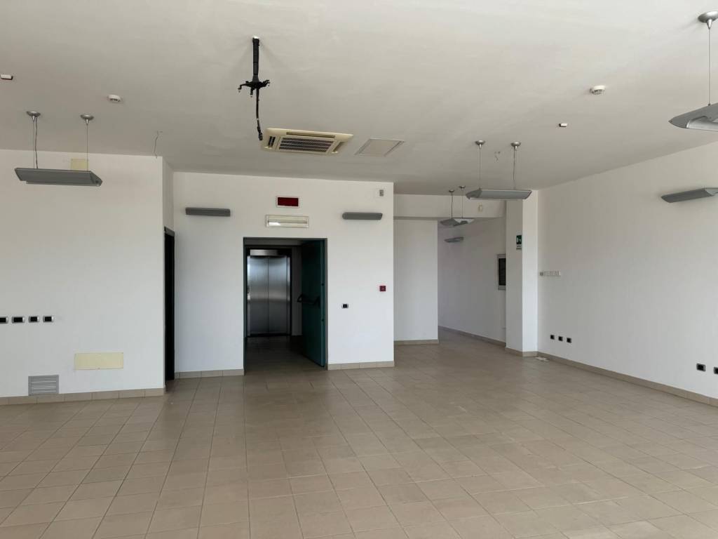 Immobile a Cagliari in Viale Monastir - Foto 4