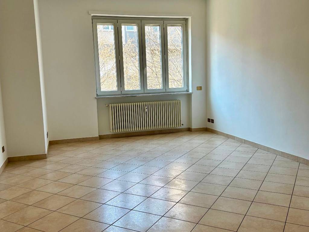 Appartamento a Asti in Corso Dante Alighieri, 201 - Foto 2