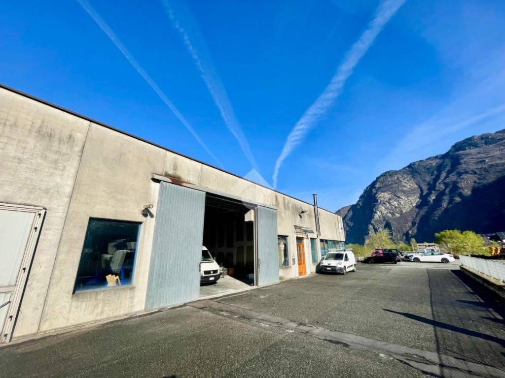 Immobile a Arnad in Strada Statale 26 della Valle d'Aosta - Foto 5