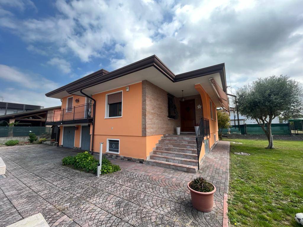 Villa a Porto viro in Via Roma, 5 - Foto 3