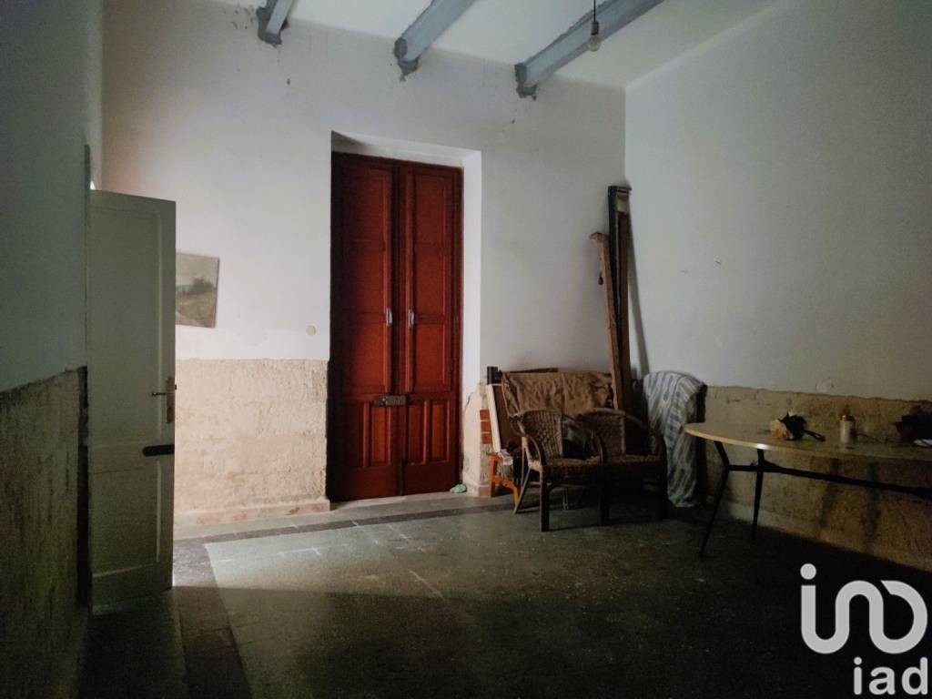 Palazzo / stabile a Brindisi in Via Lombardia, 13 - Foto 4
