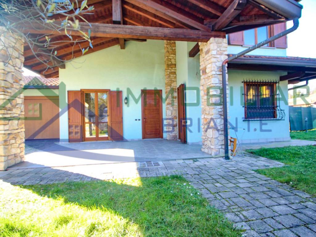 Villa a Casorate sempione in Via Trieste - Foto 2
