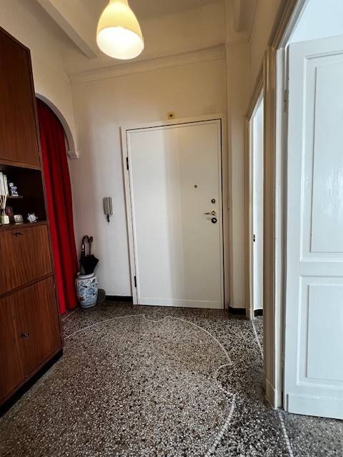 Appartamento a Genova in Piazza Galileo Ferraris, 3 - Foto 2