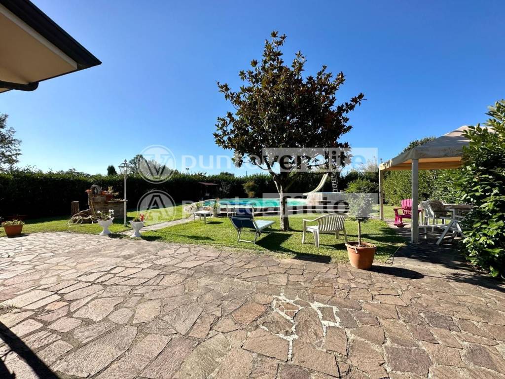 Villa a Porcari - Foto 2