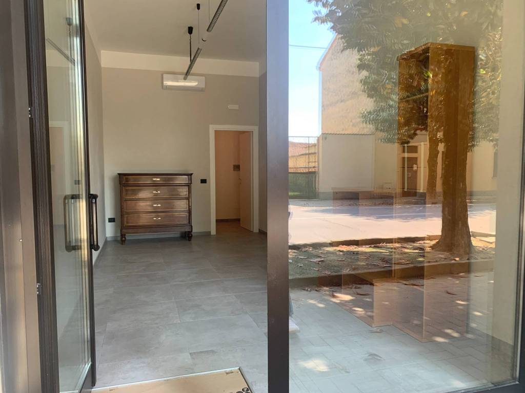 Immobile a Sesto ed uniti in Viale Giacomo Matteotti, 3 - Foto 3