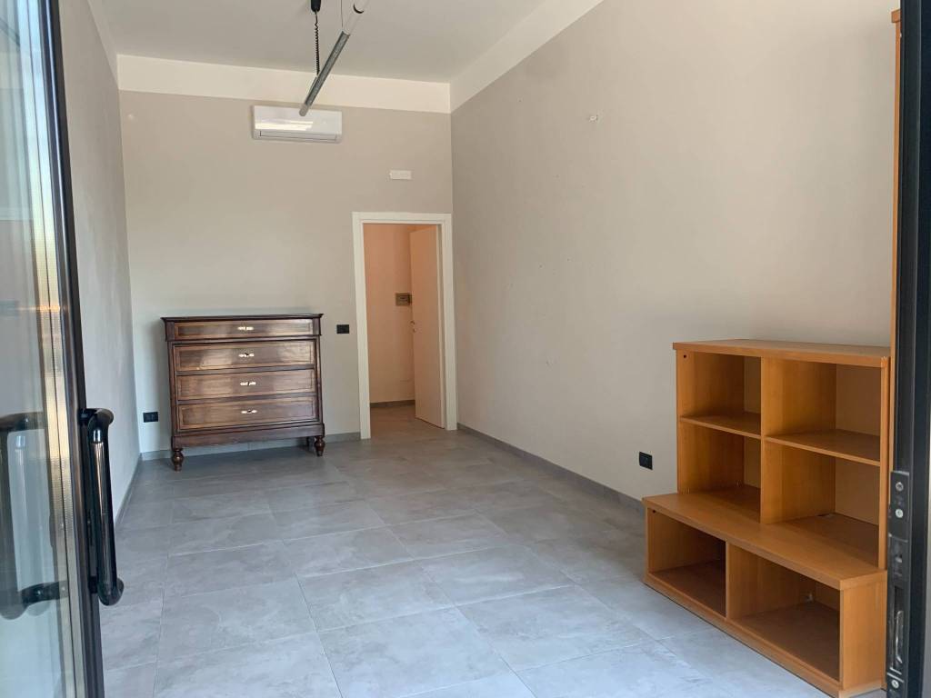Immobile a Sesto ed uniti in Viale Giacomo Matteotti, 3 - Foto 5