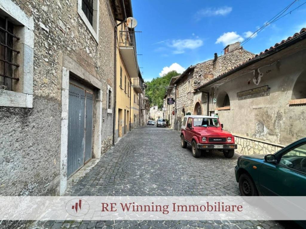 Appartamento a Carsoli in Via San Rocco, 22 - Foto 4