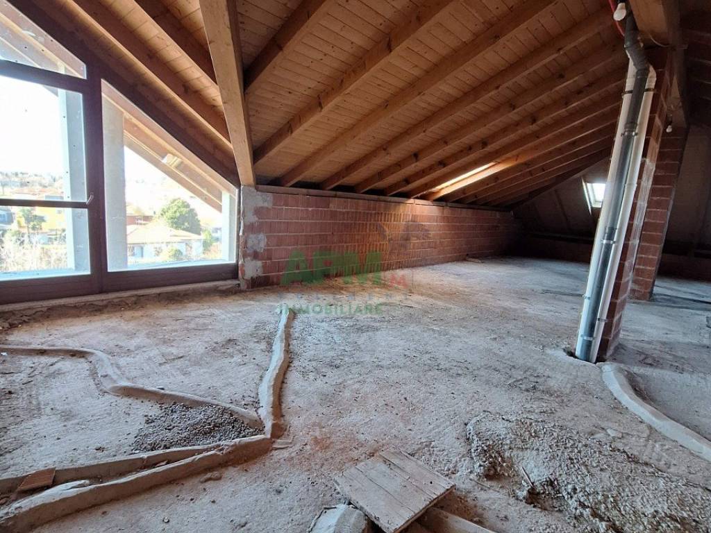 Attico / mansarda a Trecate in Via Arno, 7 - Foto 3