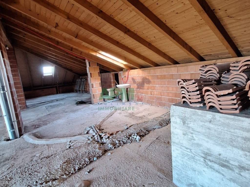 Attico / mansarda a Trecate in Via Arno, 7 - Foto 4