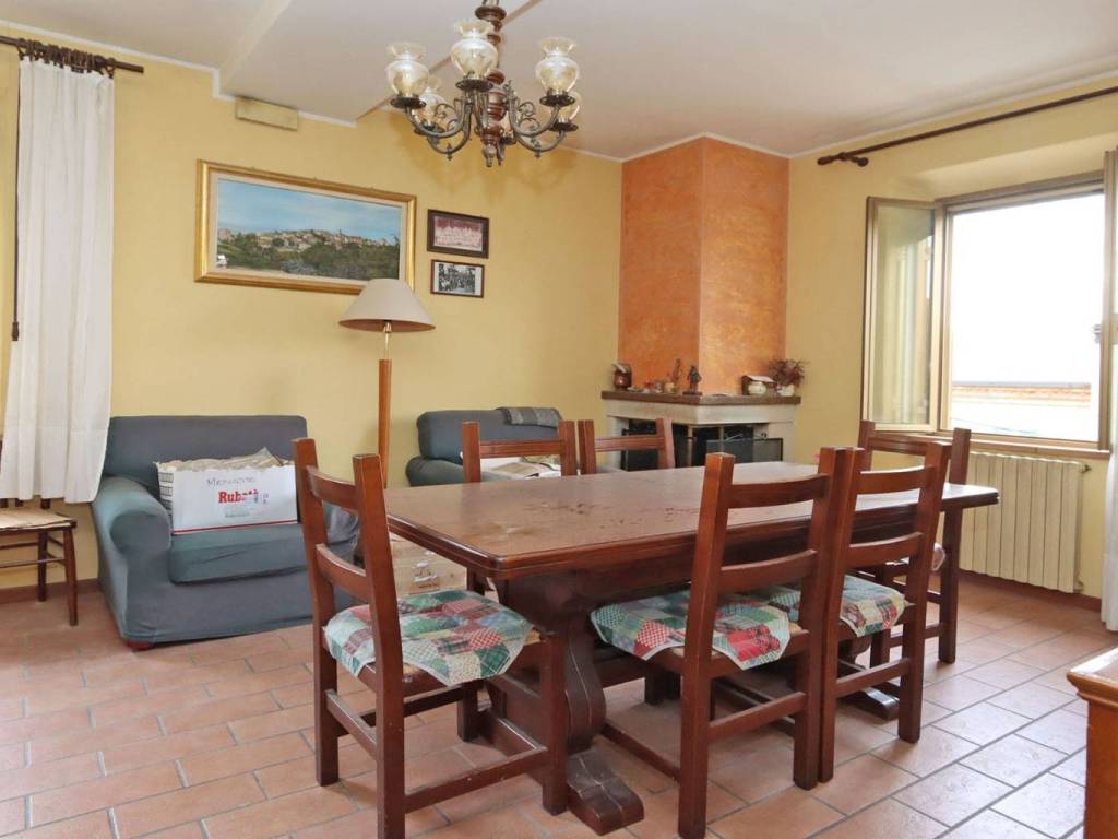 Appartamento a Torrita di siena in Via del Pianello - Foto 2