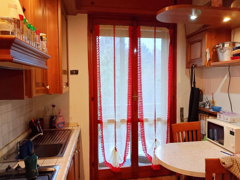 Appartamento a Ballabio in Via della Ratta - Foto 4