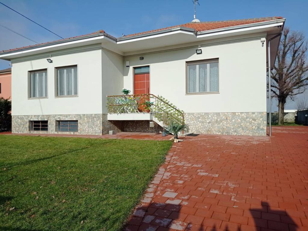 Villa a Alessandria - Foto 2