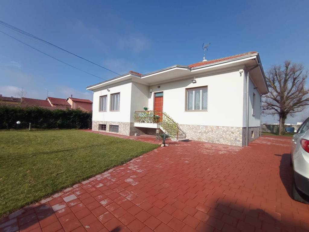 Villa a Alessandria - Foto 3
