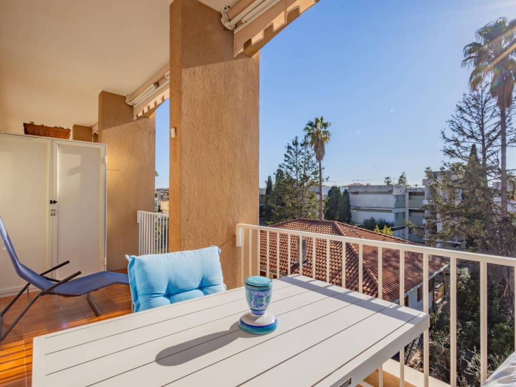 Appartamento a Bordighera in Via Girolamo Rossi - Foto 4