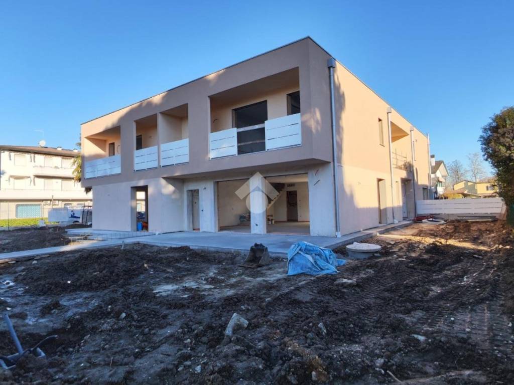 Villa a Selvazzano dentro in Strada Provinciale Scapacchiò - Foto 2