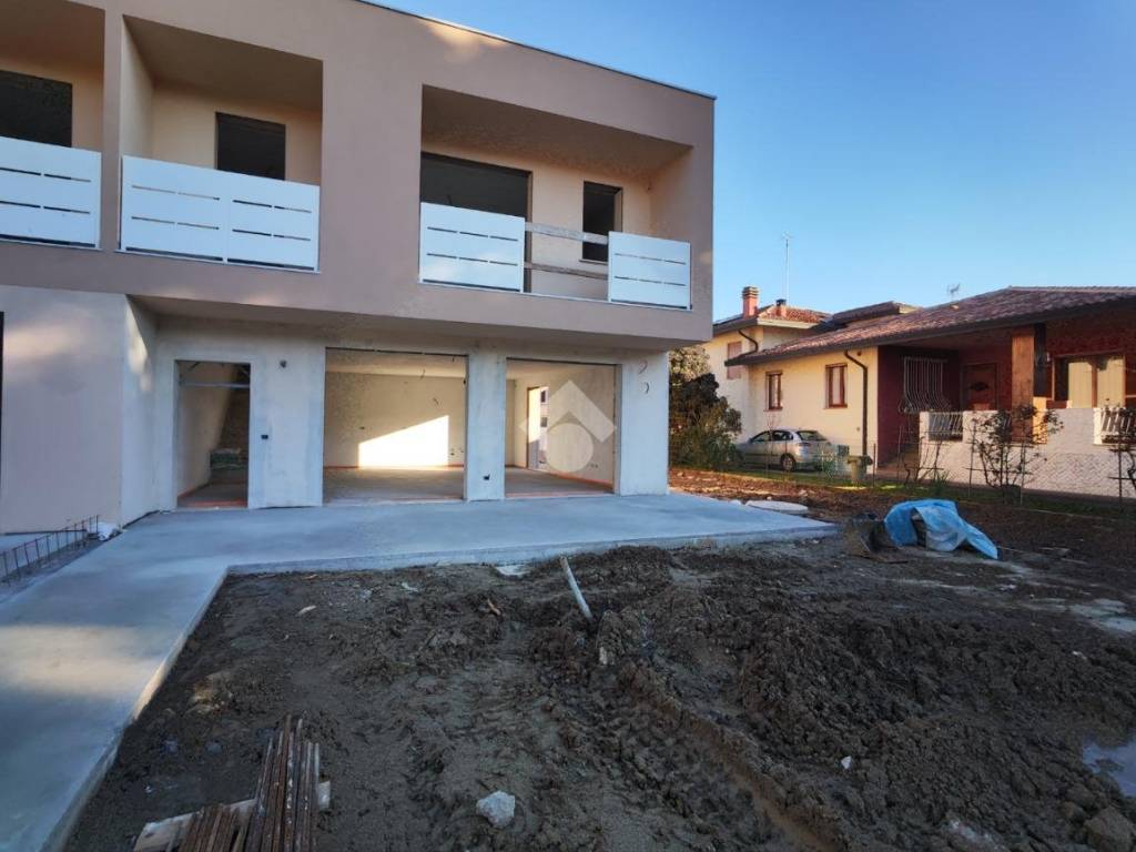 Villa a Selvazzano dentro in Strada Provinciale Scapacchiò - Foto 3