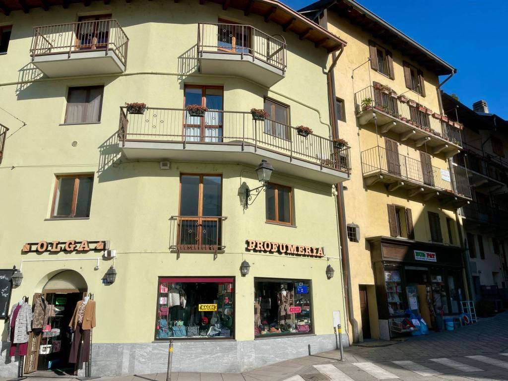 Appartamento a Pont-saint-martin in Via Roma - Foto 2