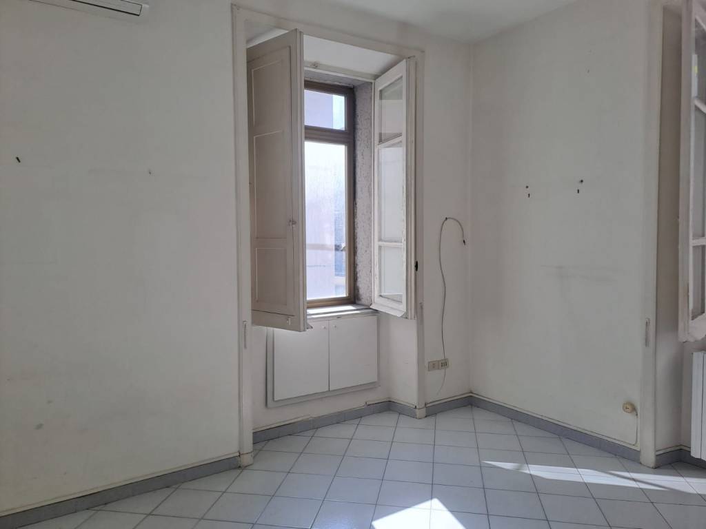 Appartamento a Salerno in Via Michele De Angelis - Foto 3