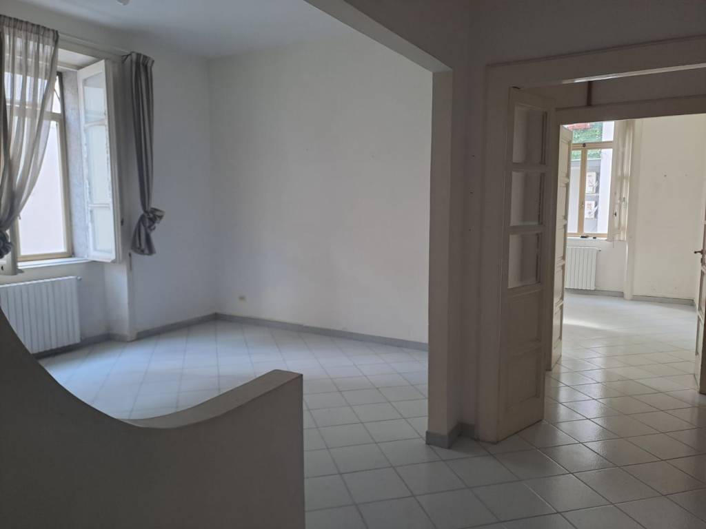 Appartamento a Salerno in Via Michele De Angelis - Foto 5