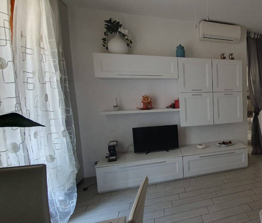 Appartamento a Follonica in Via Sardegna, 28 - Foto 2