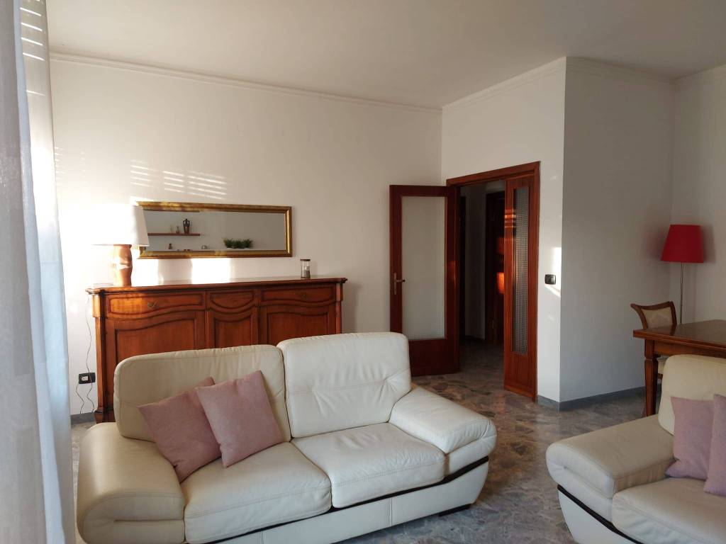 Appartamento a Pescara in Via Ugo Foscolo, 11 - Foto 2