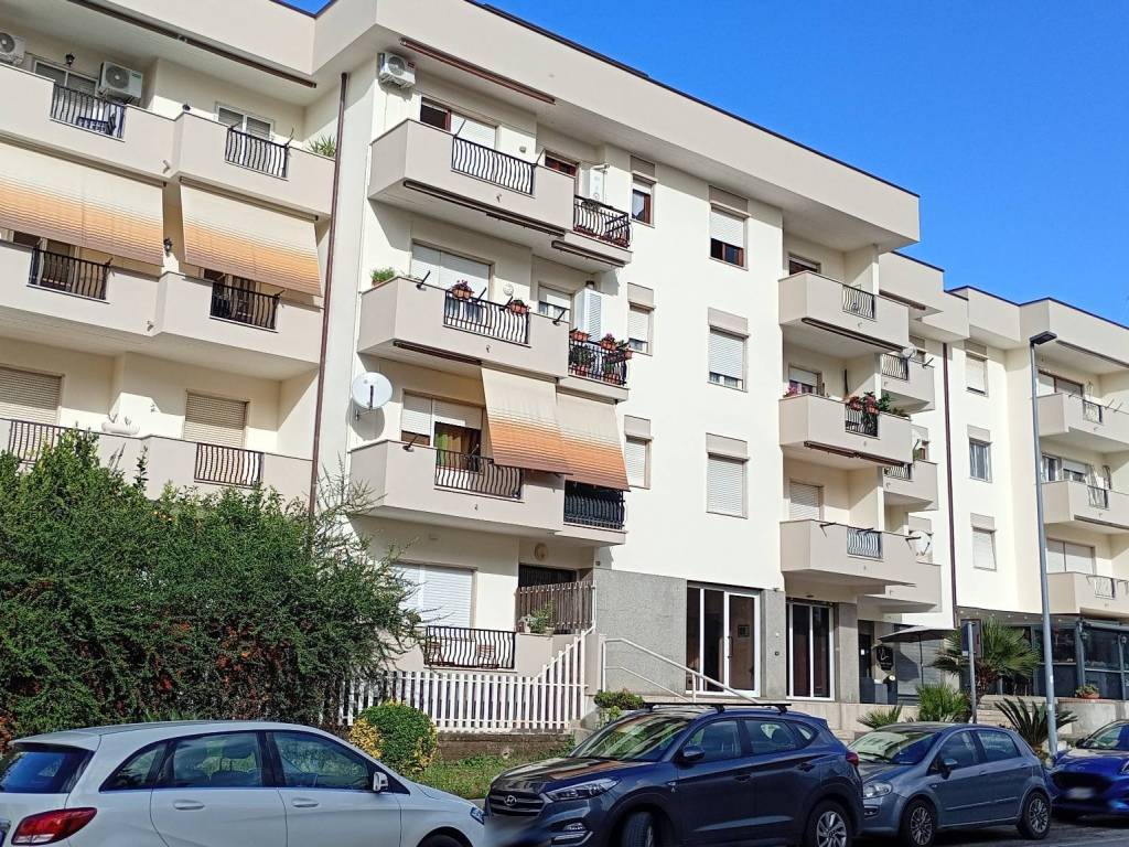 Appartamento a Aprilia in Via Tiberio, 10 - Foto 2