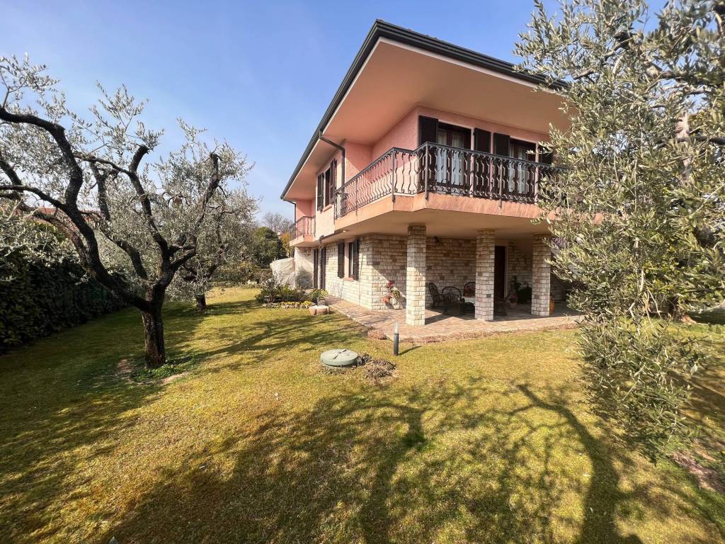 Villa a Puegnago sul garda in Via Nazionale - Foto 3