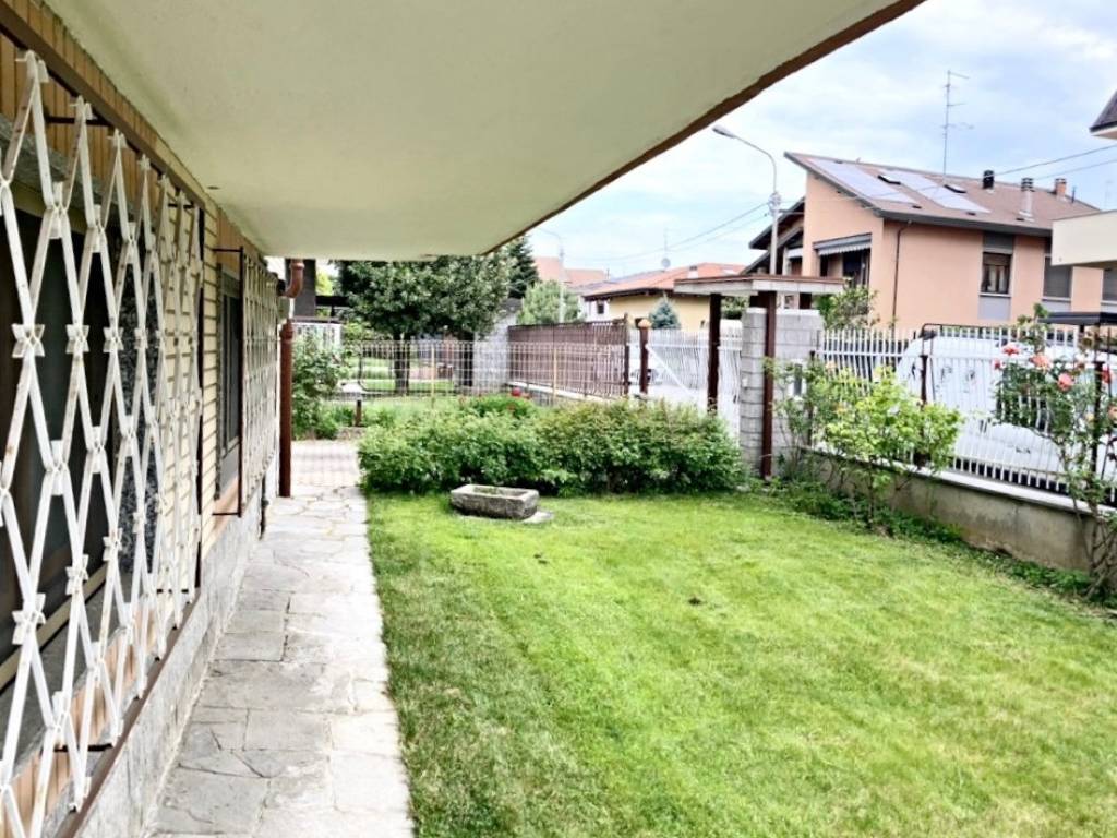 Villa a Novara in Via Francesco Cilea, 18 - Foto 4